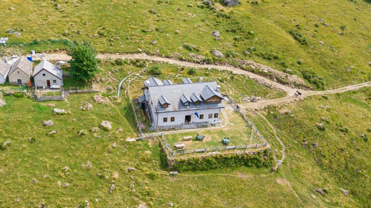 Rifugio Parpinasca Hostel Trontano Exterior photo